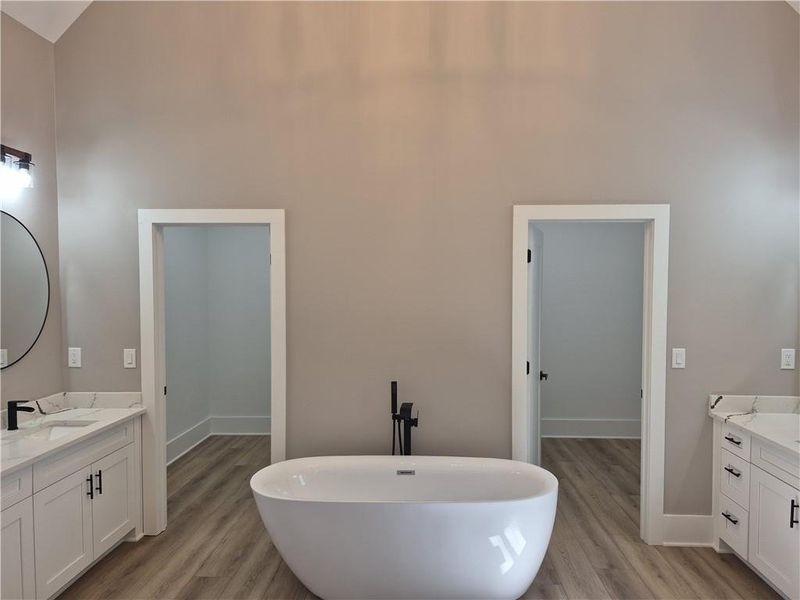 Furnished interior view inside a new home in , Gainesville (Image 16).