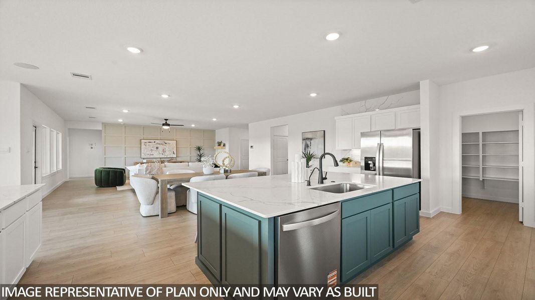 Furnished interior view inside a new home in Riverside Estates, Mont Belvieu (Image 31).