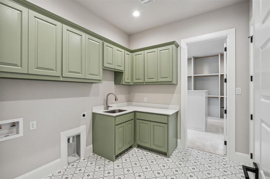 Furnished interior view inside a new home in , Weatherford (Image 6).