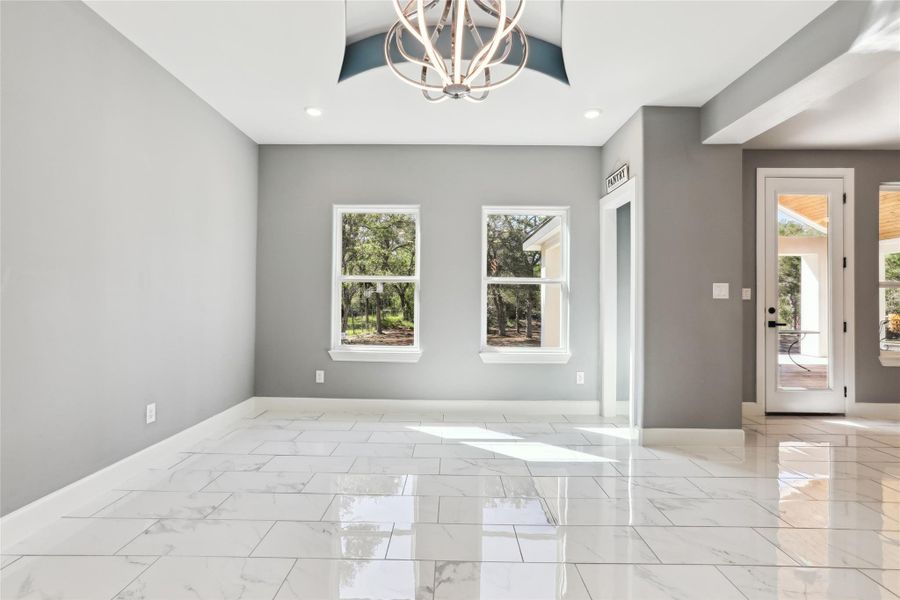 Spacious, unfurnished interior of a new home in , Cedar Creek (Image 14).