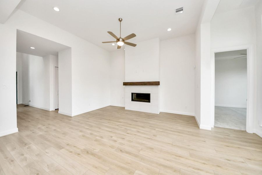 Spacious, unfurnished interior of a new home in Marvida, Cypress (Image 22). Spacious, unfurnished interior of a new home in Marvida, Cypress (Image 22).