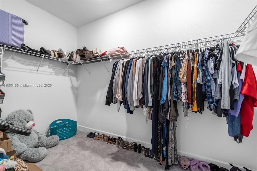 Image 18 of a home in .