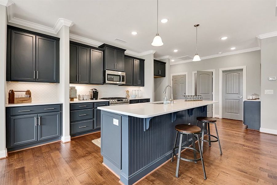 Shelter Bay, Kitchen