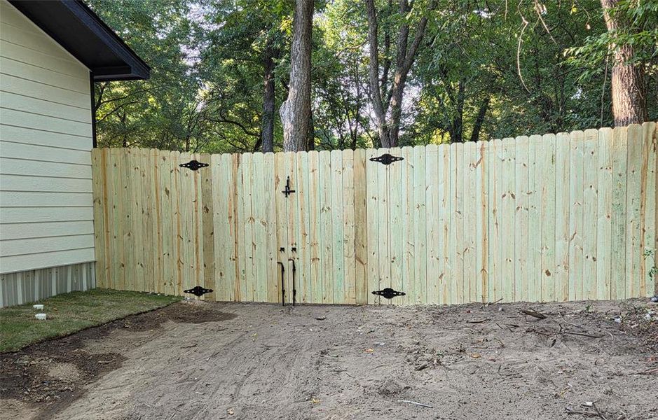 East New Fence. East New Fence.