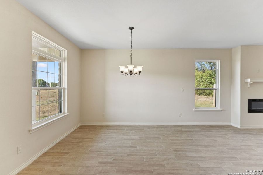 Spacious, unfurnished interior of a new home in , Seguin (Image 25).