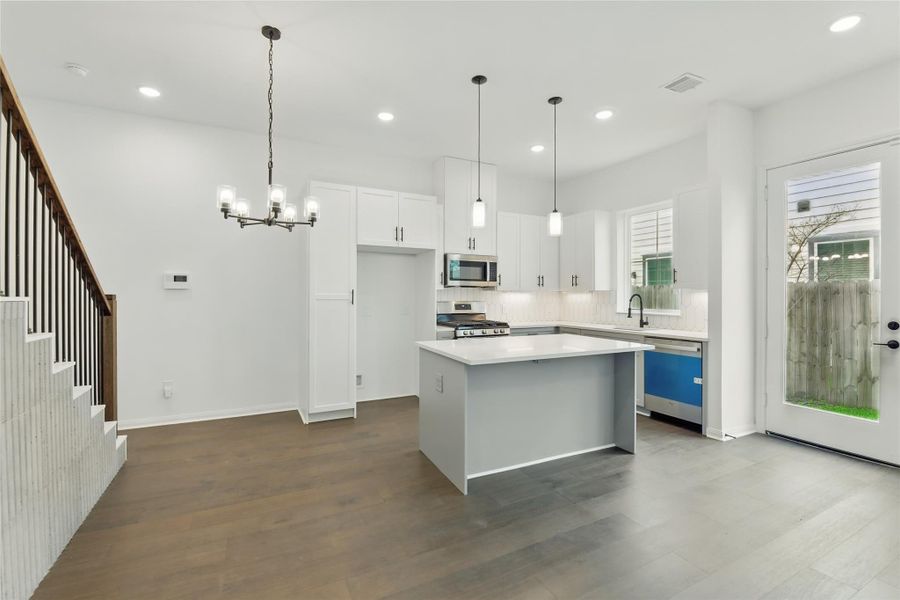 Image 30 of a home in 9902 Clark. Image 30 of a home in 9902 Clark.