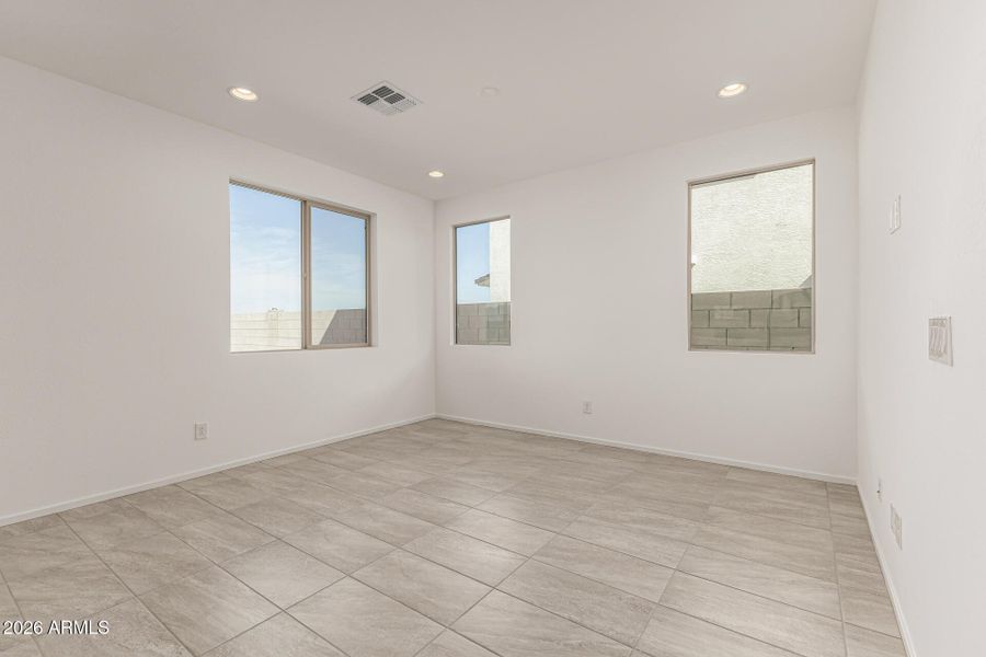 08 - Crescent Moon 46800