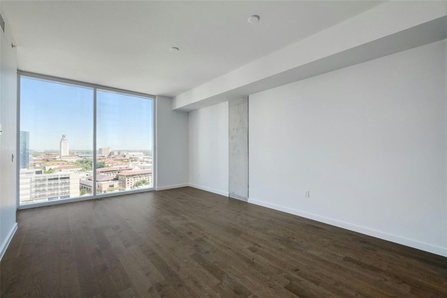 Spacious, unfurnished interior of a new home in The Linden Residences, Austin (Image 24).