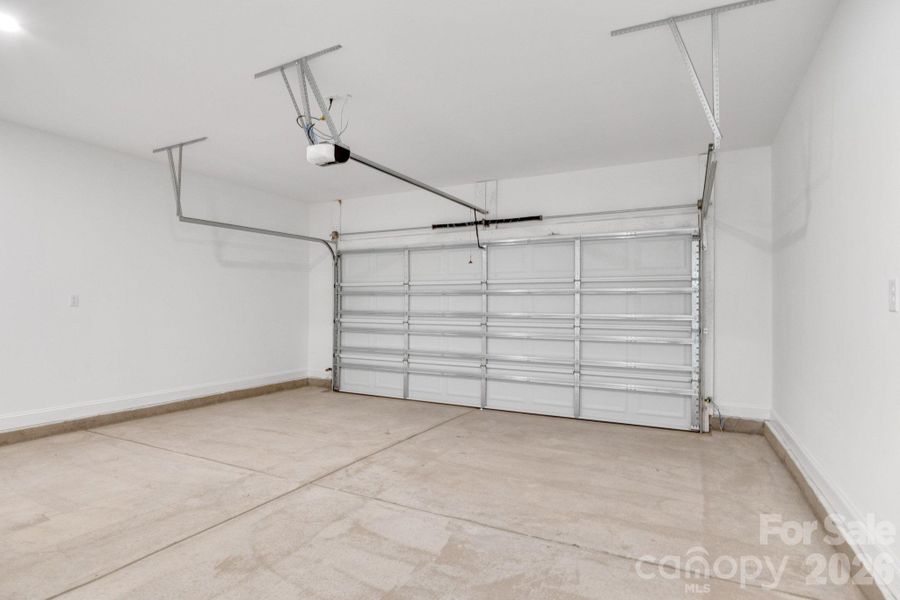 Spacious, unfurnished interior of a new home in , Kannapolis (Image 21).