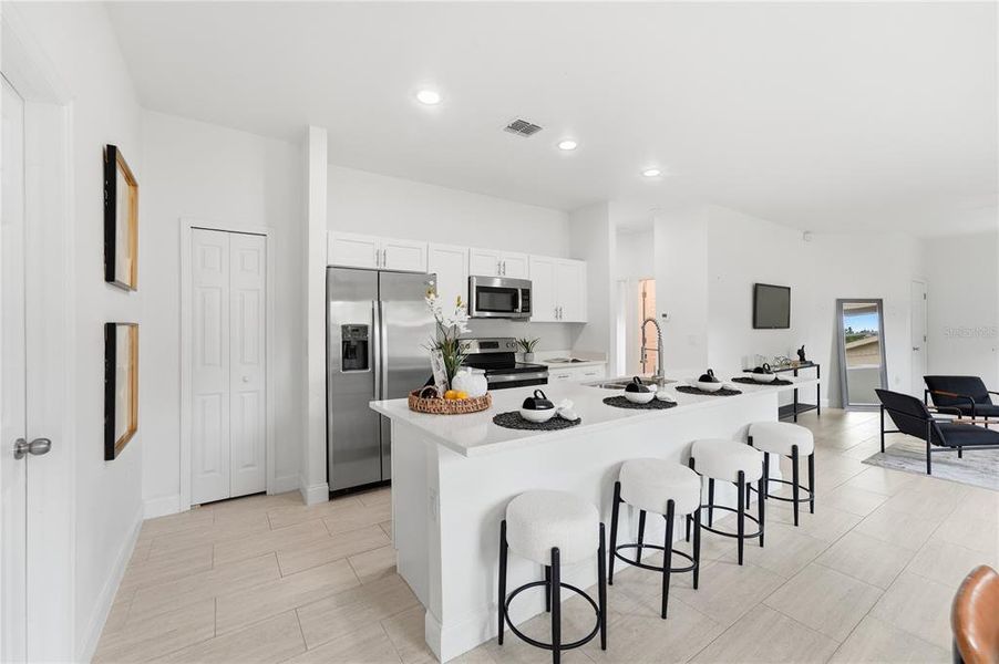 Furnished interior view inside a new home in , Orlando (Image 14).