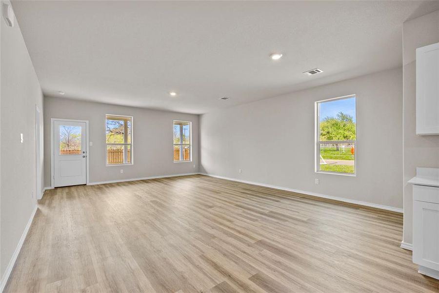 Spacious, unfurnished interior of a new home in , Cleburne (Image 10). Spacious, unfurnished interior of a new home in , Cleburne (Image 10).