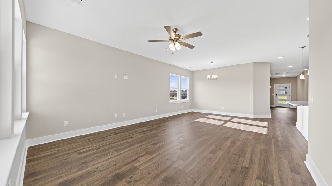 Spacious, unfurnished interior of a new home in McClure Farms, Columbia (Image 24).