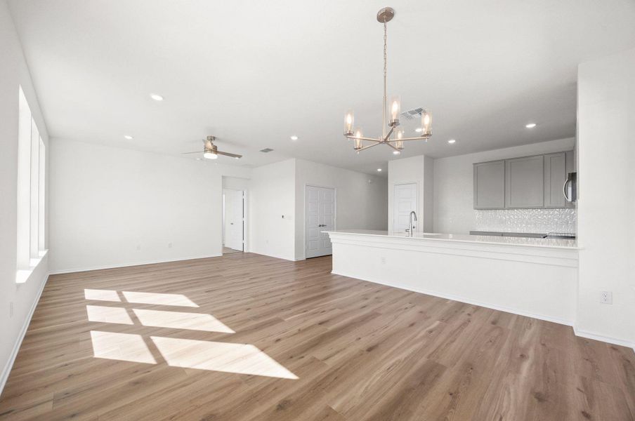 Spacious, unfurnished interior of a new home in McKinney Crossing, Austin (Image 26). Spacious, unfurnished interior of a new home in McKinney Crossing, Austin (Image 26).
