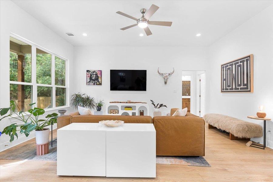 Furnished interior view inside a new home in , Bastrop (Image 27). Furnished interior view inside a new home in , Bastrop (Image 27).