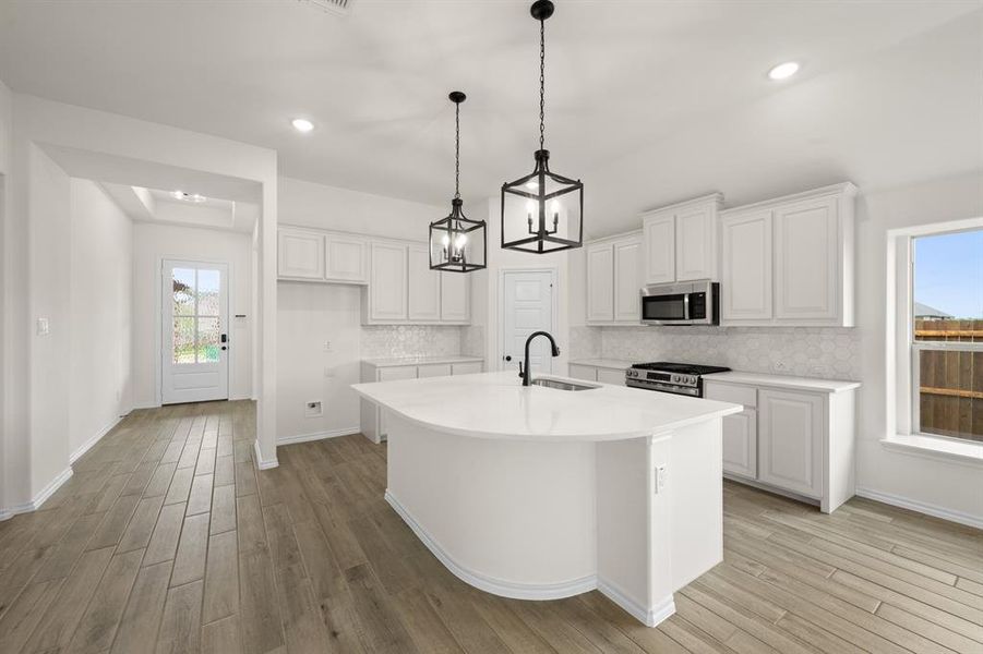1009 Stonehaven- Kitchen-2
