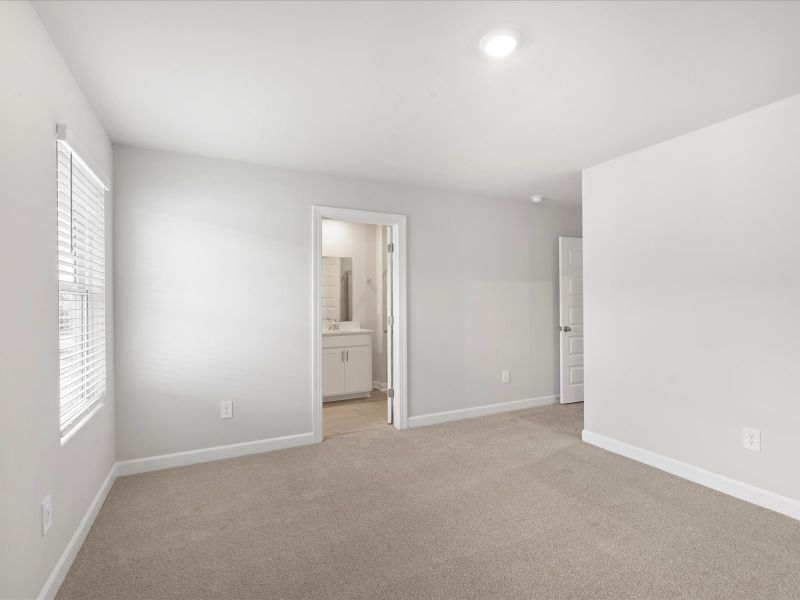 Spacious, unfurnished interior of a new home in Valentine Townes, Greer (Image 15).