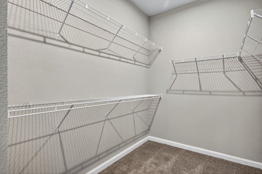 Spacious, unfurnished interior of a new home in Crosswind Ranch, Parrish (Image 11).