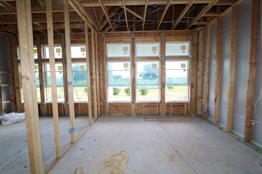 Spacious, unfurnished interior of a new home in Harvest Green 45', Richmond (Image 13).