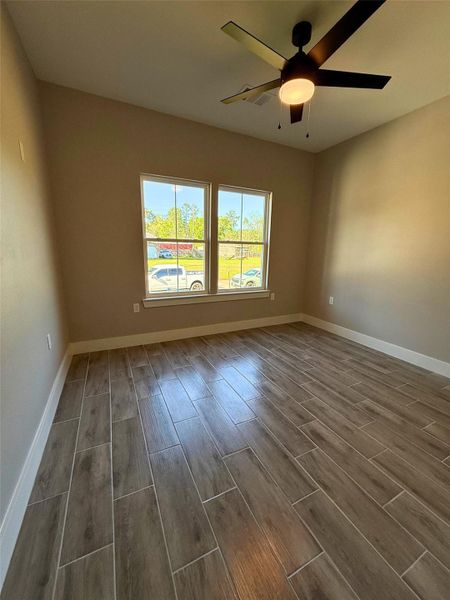 Spacious, unfurnished interior of a new home in , Vidor (Image 14).
