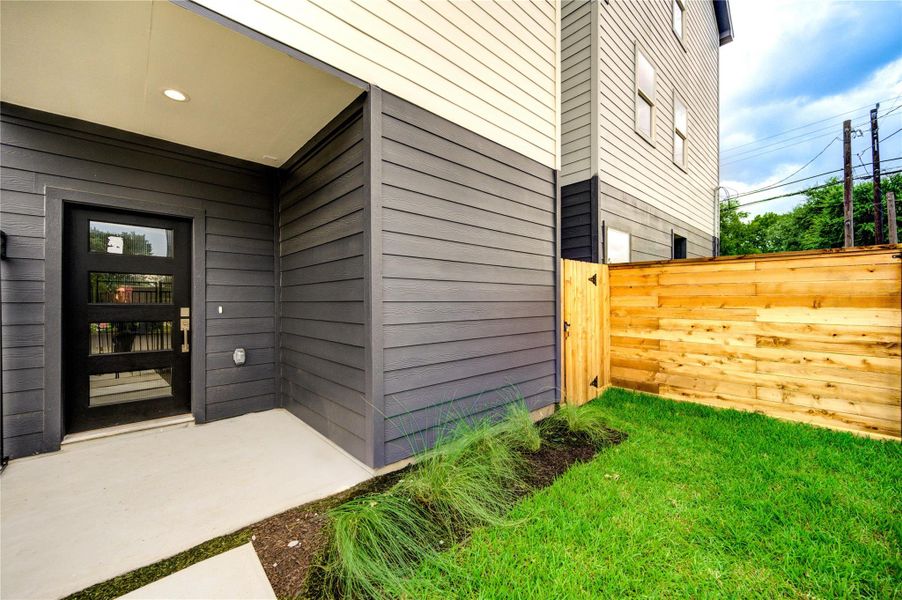 Exterior details and patio area of a home in , Houston (Image 17).