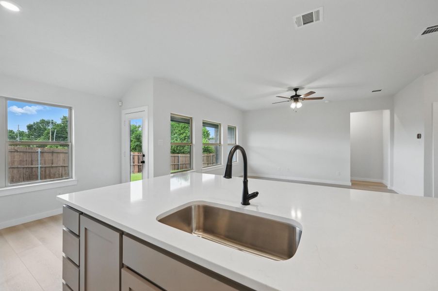 Representative furnished interior of a home built from the Essex by Cheldan Homes in Craftsmen's Corner, Cleburne (Image 38). Representative furnished interior of a home built from the Essex by Cheldan Homes in Craftsmen's Corner, Cleburne (Image 38).