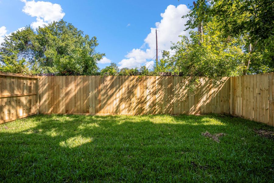 Exterior details and patio area of a home in , Houston (Image 4).