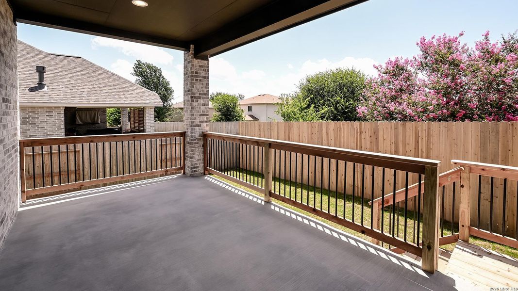Exterior details and patio area of a home in Cibolo Valley Heights, Cibolo (Image 3).