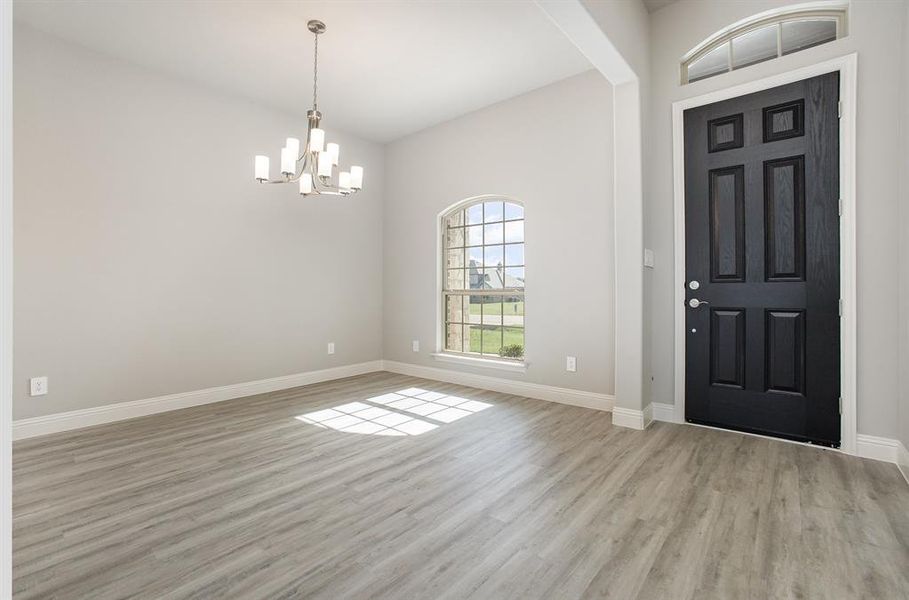 Spacious, unfurnished interior of a new home in , Waxahachie (Image 14).