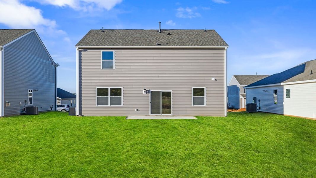 Exterior details and patio area of a home in Sage Grove, Lyman (Image 2).