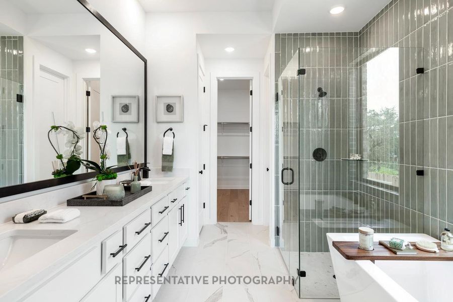 Primary en-suite Primary en-suite