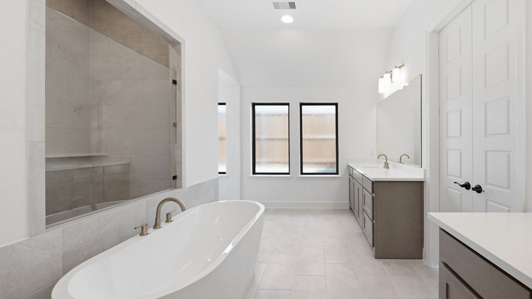 Furnished interior view inside a new home in Terraces, Rockwall (Image 13).
