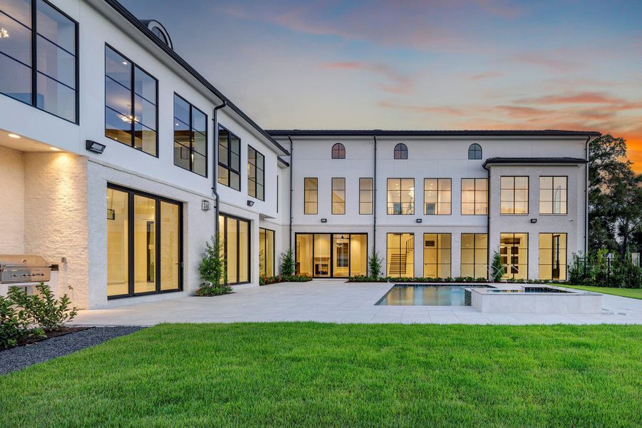 Another view of the fantastic outdoor entertaining space. Another view of the fantastic outdoor entertaining space.