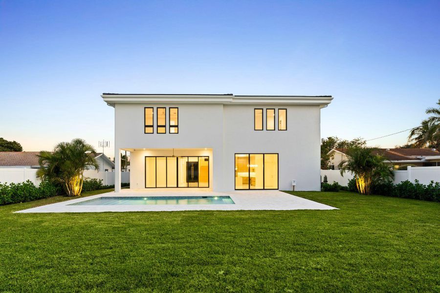 261 nw 8th st Boca Raton 22