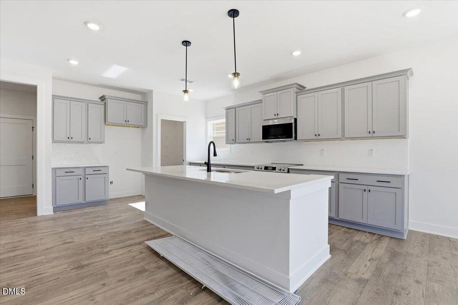 13-109 Manchester Ct-13