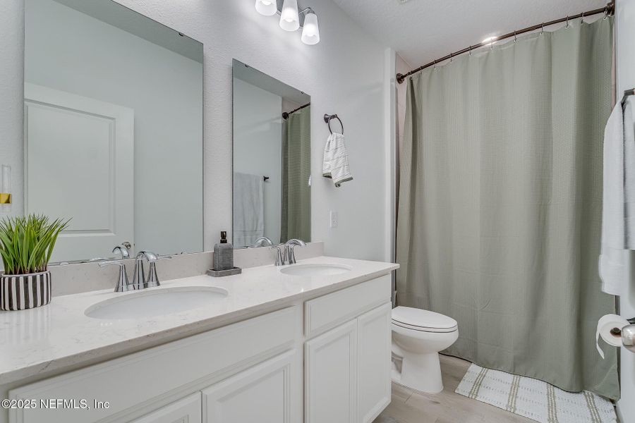 Furnished interior view inside a new home in St Augustine Lakes: St Augustine Lakes 40S, St. Augustine (Image 7).