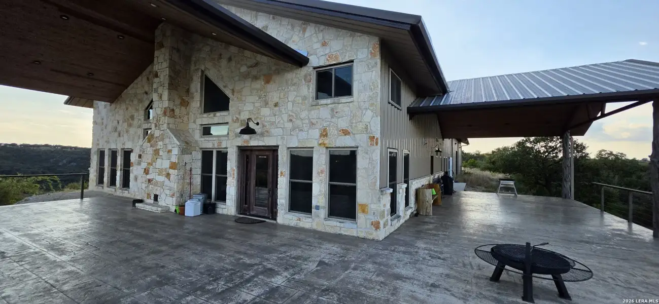 Exterior details and patio area of a home in , Leakey (Image 23).
