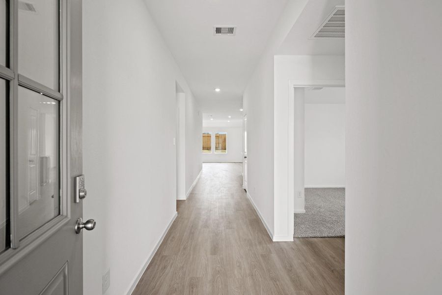 Spacious, unfurnished interior of a new home in Chapel Lakes, Montgomery (Image 6). Spacious, unfurnished interior of a new home in Chapel Lakes, Montgomery (Image 6).