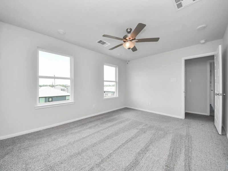 Spacious, unfurnished interior of a new home in Hill & Dale Ranch, Splendora (Image 29).