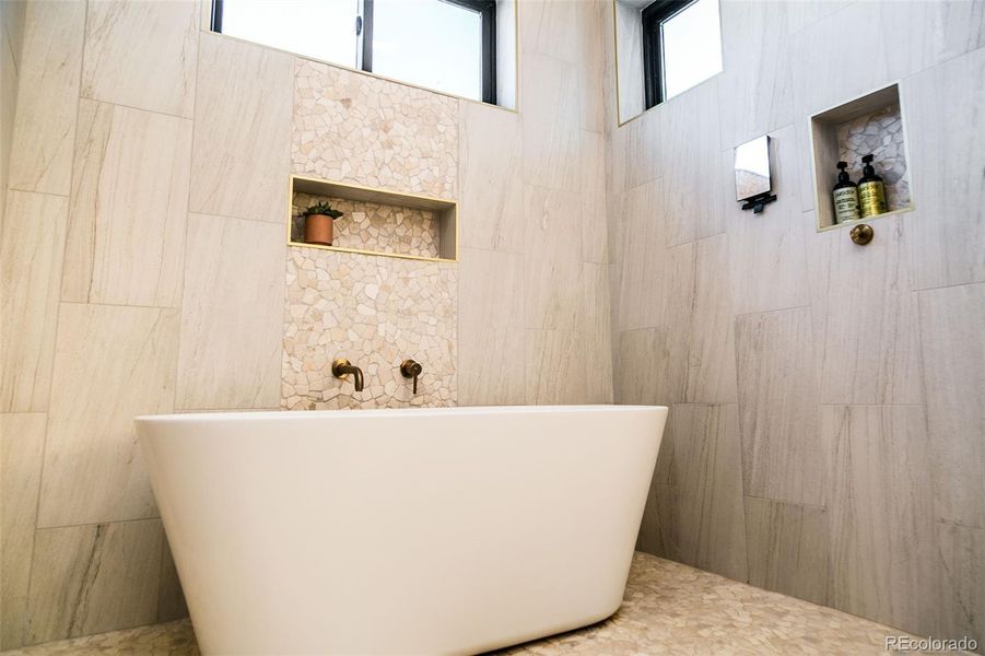 Primary bathroom bathtub