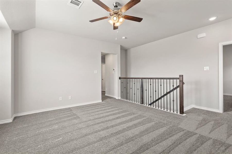 Spacious, unfurnished interior of a new home in Rocky Creek Crossing, Fort Worth (Image 14). Spacious, unfurnished interior of a new home in Rocky Creek Crossing, Fort Worth (Image 14).