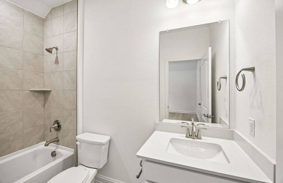 Furnished interior view inside a new home in Creekview Meadows, Pilot Point (Image 8).