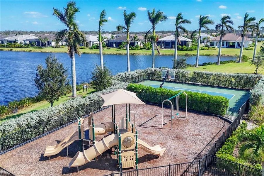 Community amenities in , Sarasota (Image 29).