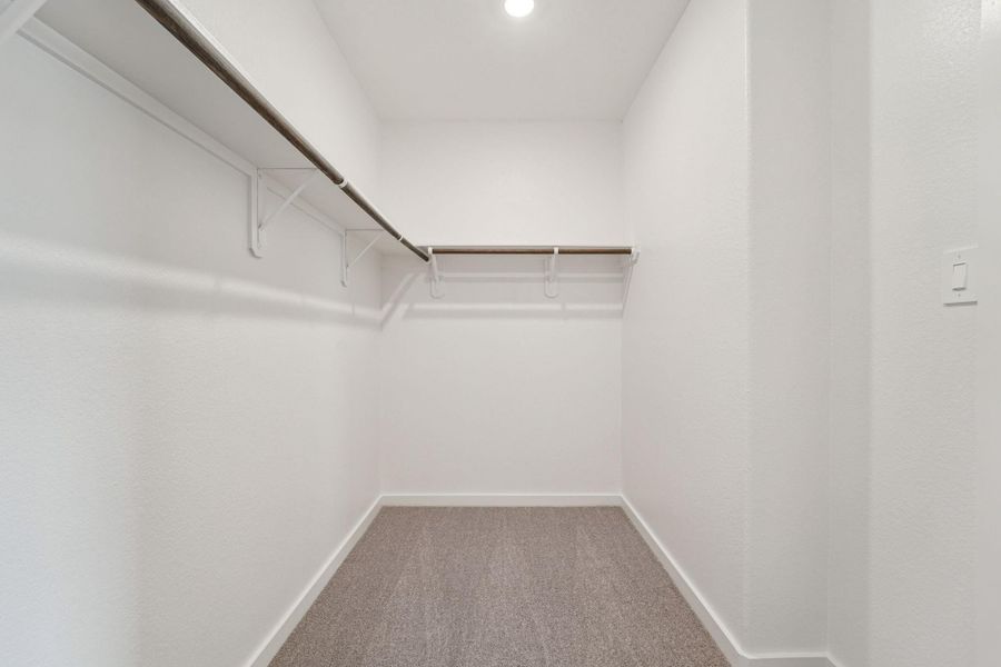 Photo is not of the actual home, but is an inspirational photo of builder’s model home and may depict options, furnishings, and/or decorator features that are not included Photo is not of the actual home, but is an inspirational photo of builder’s model home and may depict options, furnishings, and/or decorator features that are not included