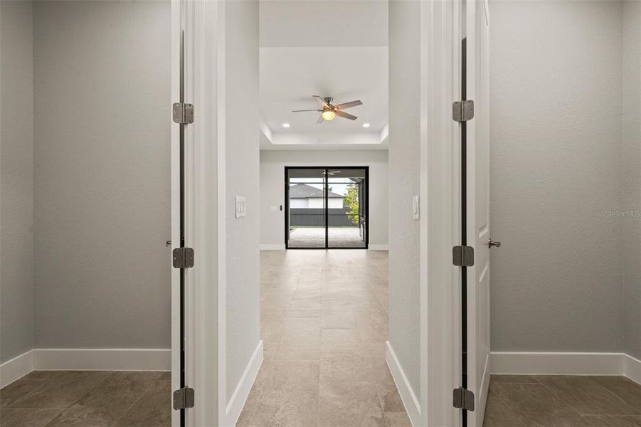 Spacious, unfurnished interior of a new home in , Cape Coral (Image 35).