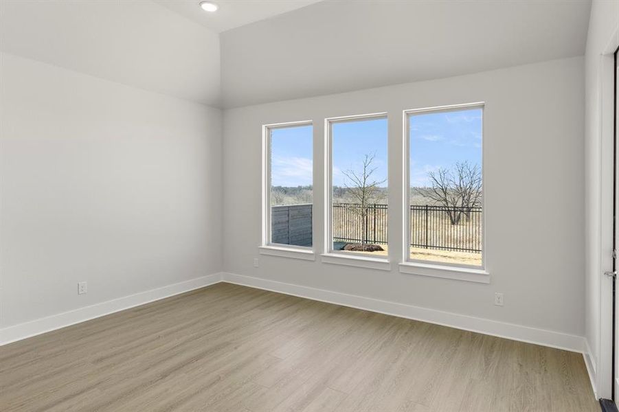 15. 7253 Camilla - Dining