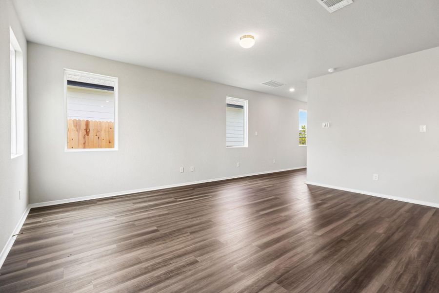Spacious, unfurnished interior of a new home in Hymeadow, San Marcos (Image 23). Spacious, unfurnished interior of a new home in Hymeadow, San Marcos (Image 23).