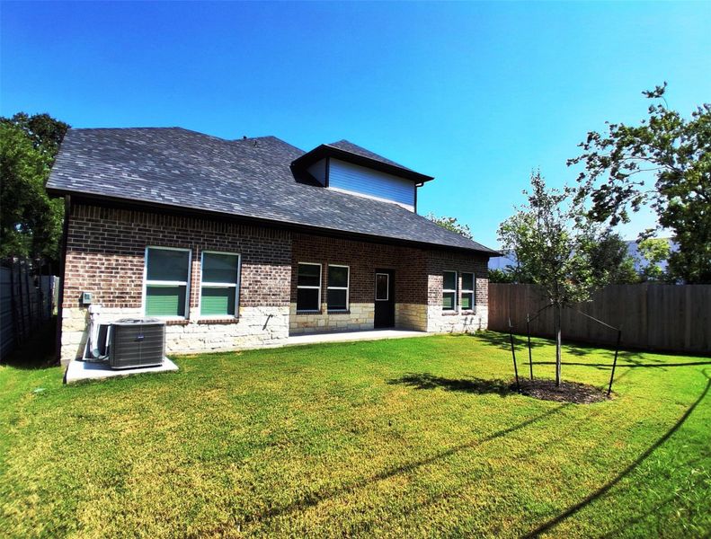 Front exterior of a new home in , Houston, TX, highlighting curb appeal (Image 2). Front exterior of a new home in , Houston, TX, highlighting curb appeal (Image 2).