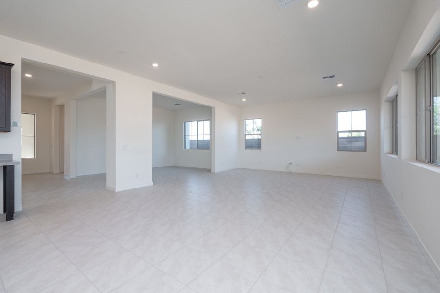 Spacious, unfurnished interior of a new home in Waterston Central, Gilbert (Image 14). Spacious, unfurnished interior of a new home in Waterston Central, Gilbert (Image 14).