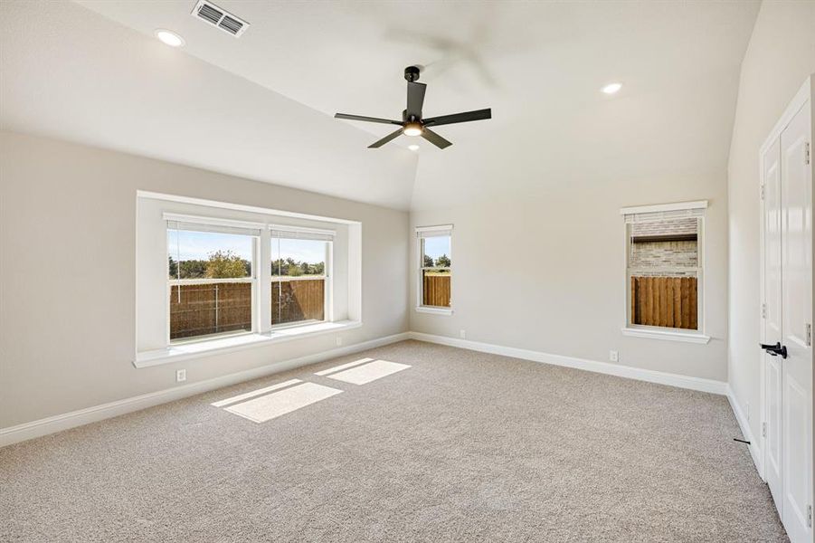 Spacious, unfurnished interior of a new home in The Grove, Midlothian (Image 22). Spacious, unfurnished interior of a new home in The Grove, Midlothian (Image 22).