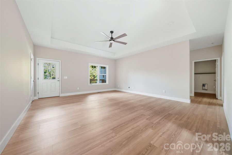 Spacious, unfurnished interior of a new home in , Taylorsville (Image 23).